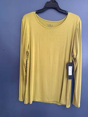 UbU Clothing Women's Size L Citrus Long Sleeve Buttery Soft Crewneck Tee